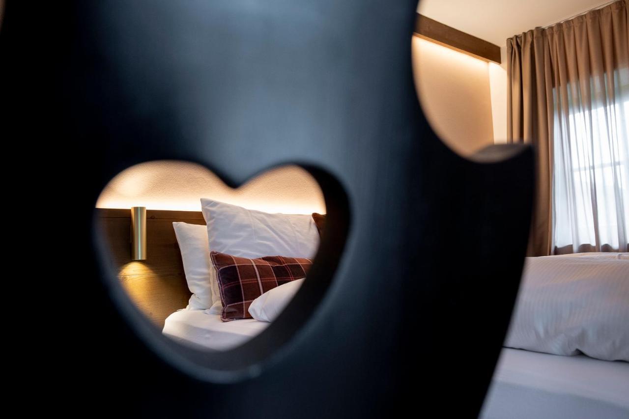 Cima Dodici B&B - Apartments Sexten Bagian luar foto