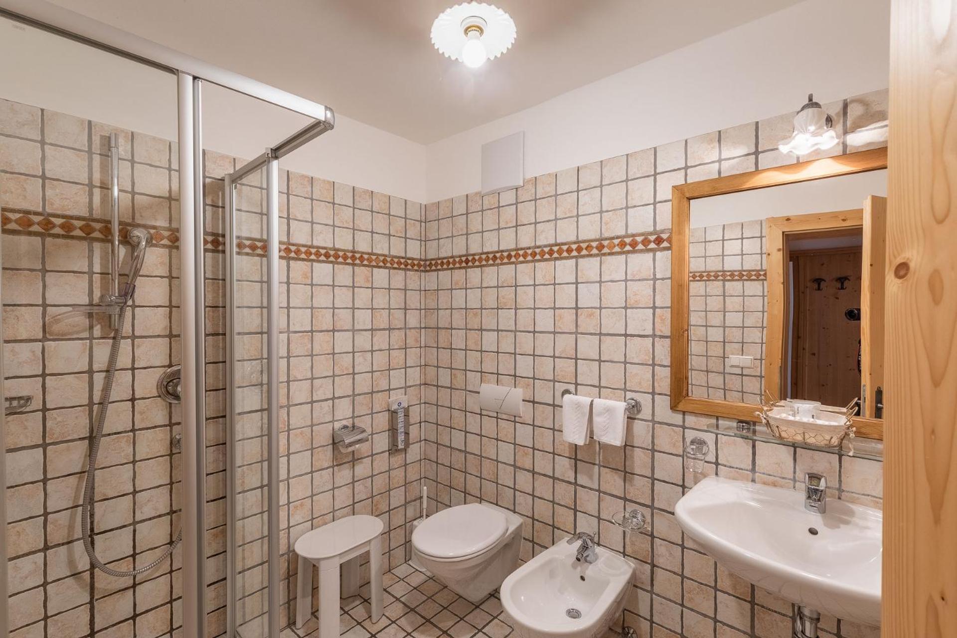 Cima Dodici B&B - Apartments Sexten Ruang foto